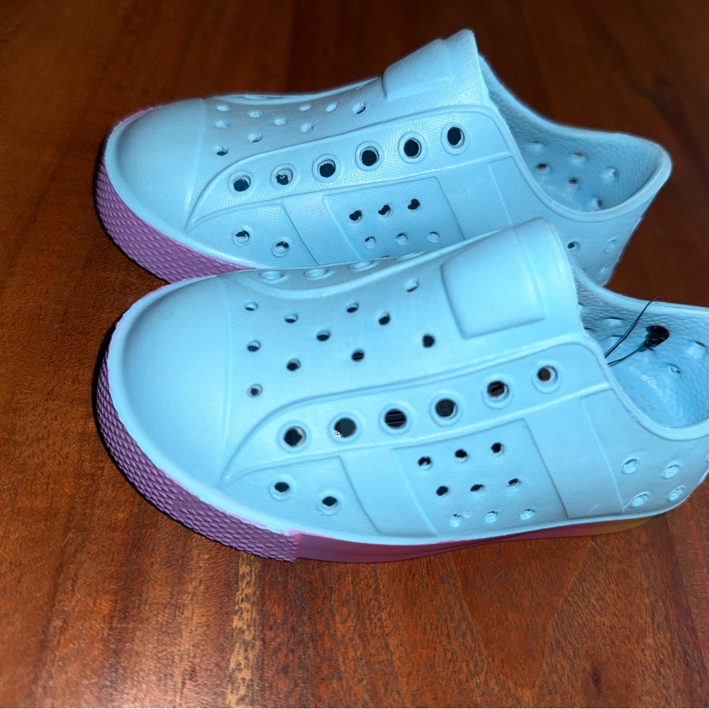 DSG Kids Light Blue and Pink‎ Water Shoes